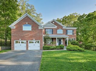 11 Fraydun Ln, Scarsdale, NY 10583