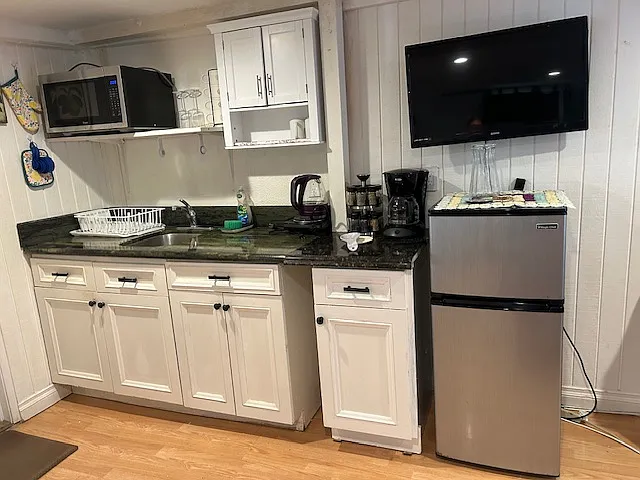 6614 Noble Ave #2 — Photo 7