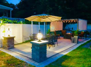 8 Fay Rd, Dedham, MA 02026