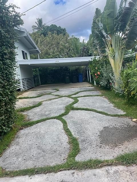 carport and driveway