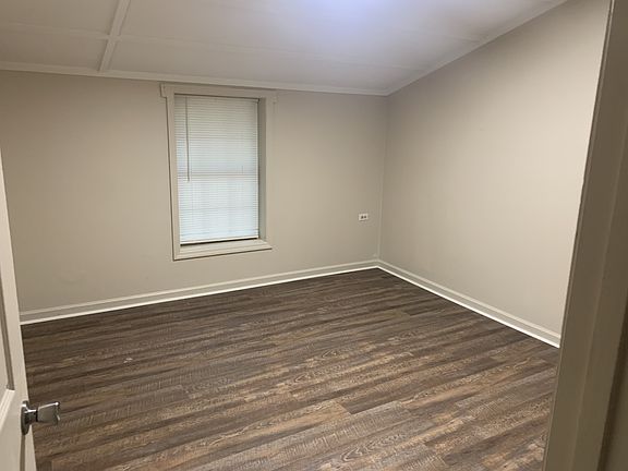 5th image of 137 Sumner Top Ln #2