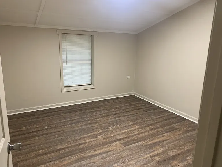 137 Sumner Top Ln #4 — Photo 6