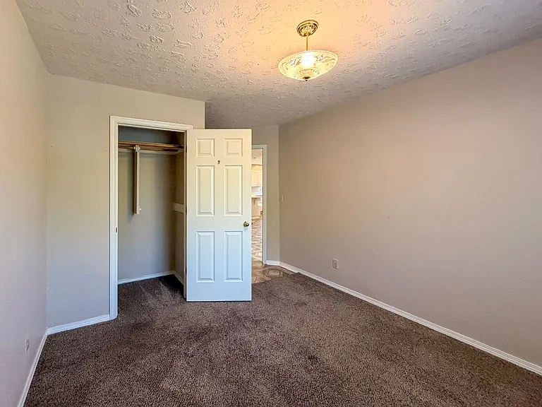 7349 Oneil Rd NE — Photo 12