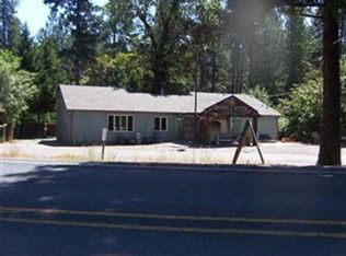 5551 Riverbanks Rd, Grants Pass, OR 97527
