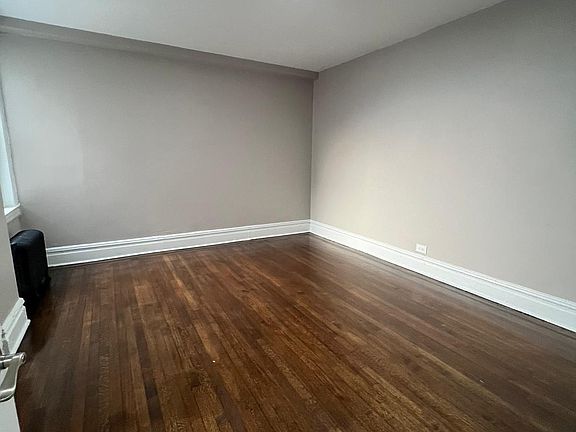 2nd image of 152 S Harrison St #1005