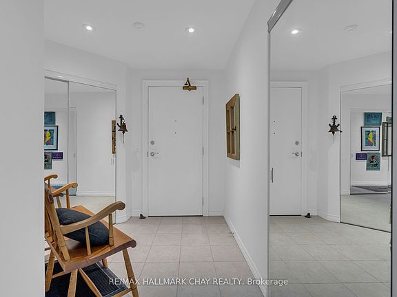 4th image of 6 Toronto St #307