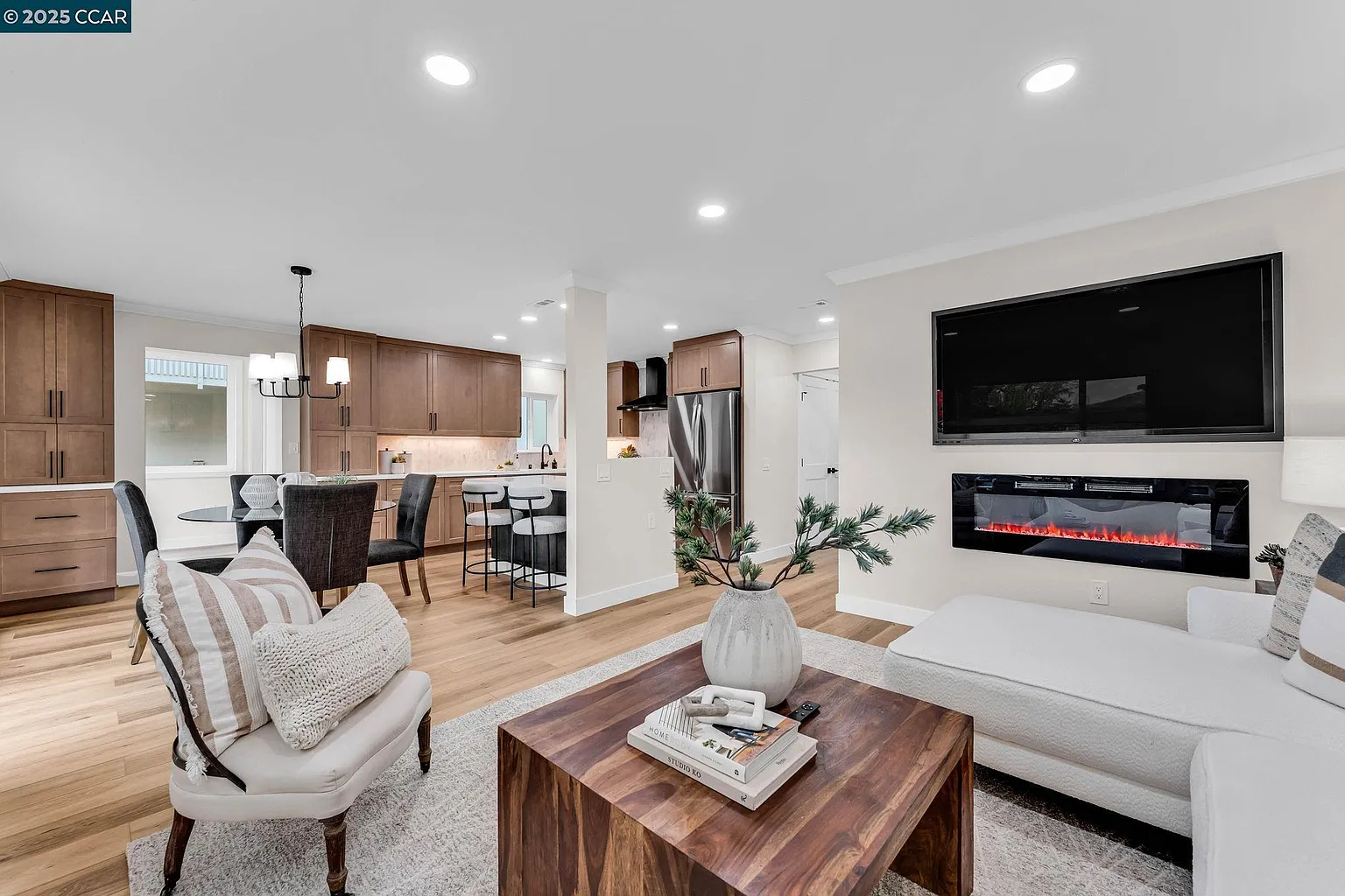 1216 Fairlawn Ct APT 8 photo 1