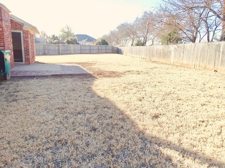3301 Buckingham Pl — Photo 17