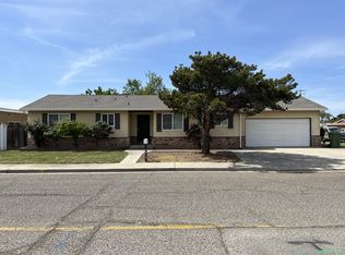 2513 Andre Ln, Turlock, CA 95382