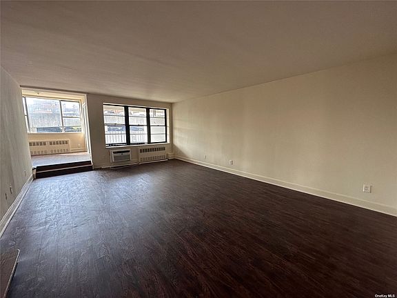 2nd image of 190 1st St APT 4B