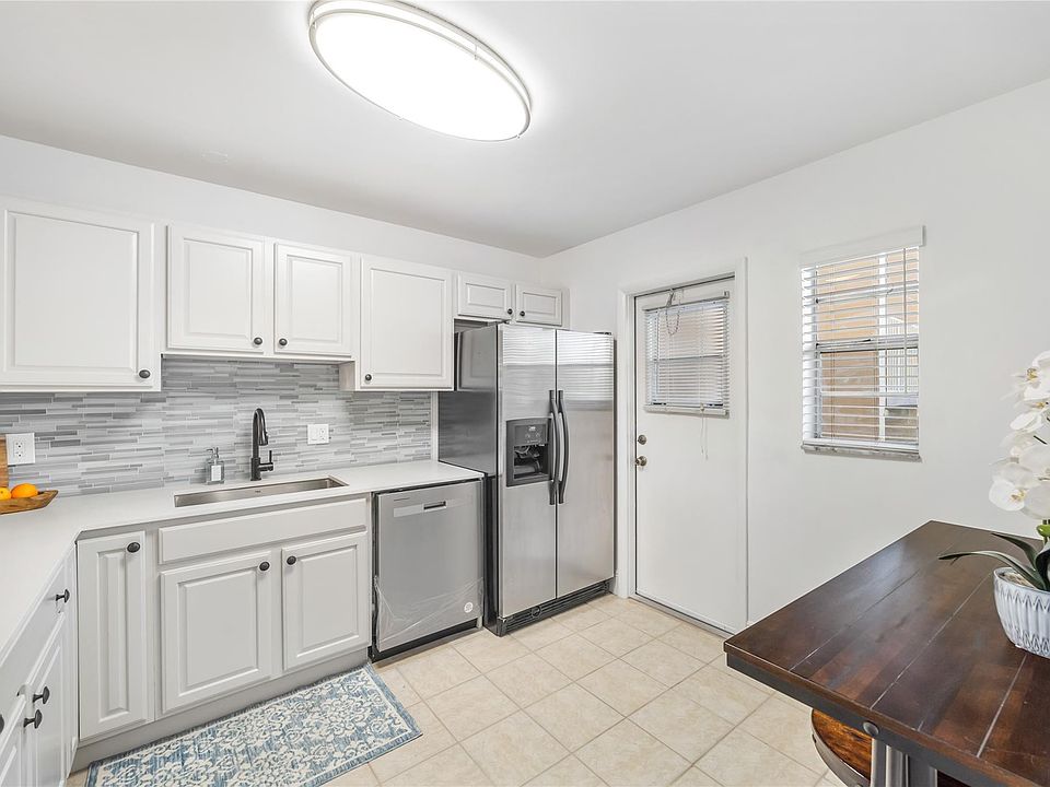 1st image of 2450 SW 81st Avenue #106