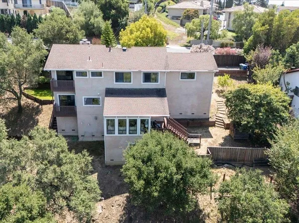 27468 Hayward Blvd, Hayward, CA 94542