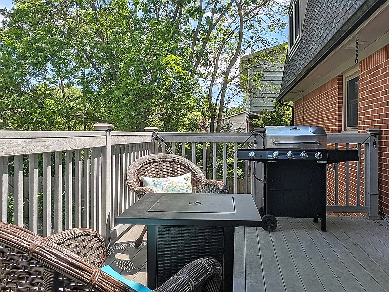 3204 W Twickingham Dr — Photo 35