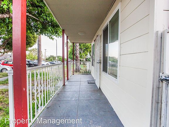 5th image of 517 N Alameda Ave