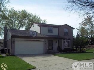 12906 Montbatten Ct, Sterling Heights, MI 48313