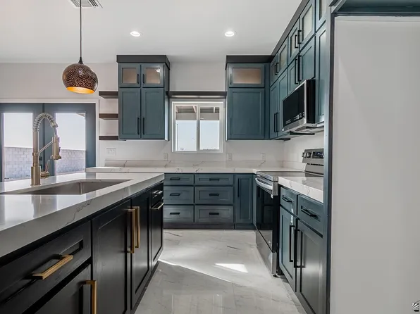 3881 E Santa Sophia St, San Luis, AZ 85336