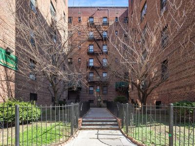 44-25 MacNish #6E, Elmhurst, NY, 11373