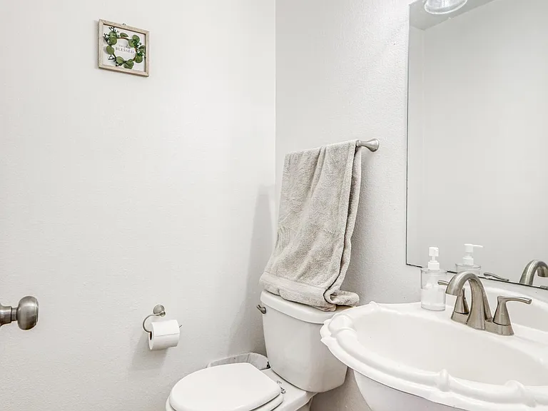 10904 Duster Dr — Photo 24