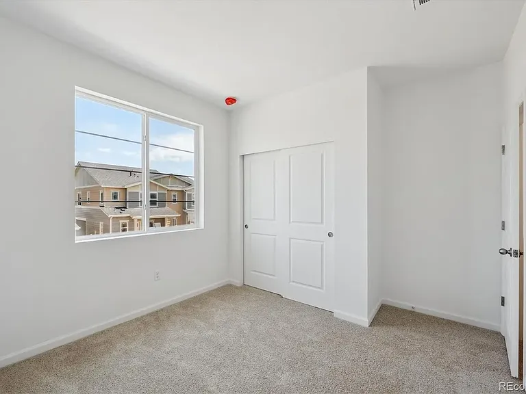 1366 Penner Dr — Photo 12