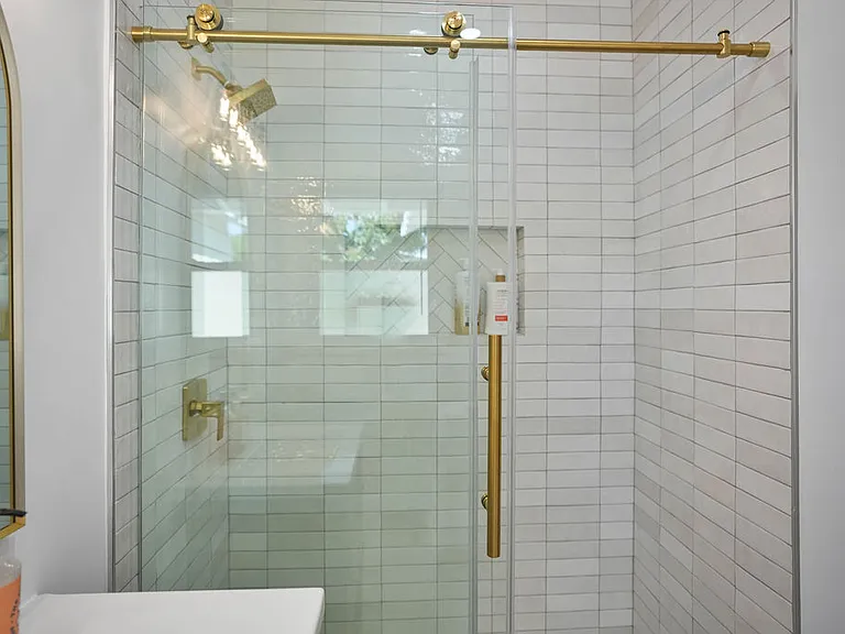 2307 W Verdugo Ave — Photo 24