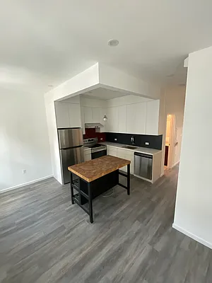 Rented by Compass | media 13