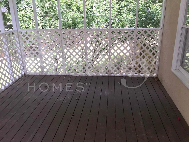 138 Springfield Dr — Photo 6