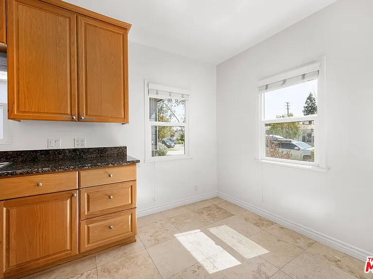 4158 Baldwin Ave — Photo 8