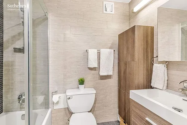 Rented by Sotheby's International Realty | media 4