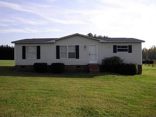1st image of 210 Hidden Lake Dr