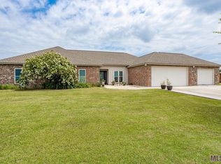 6370 Section Rd, Port Allen, LA 70767