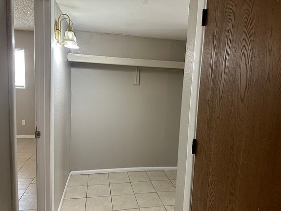 3rd image of 2009 N Tucker Ave #1-12