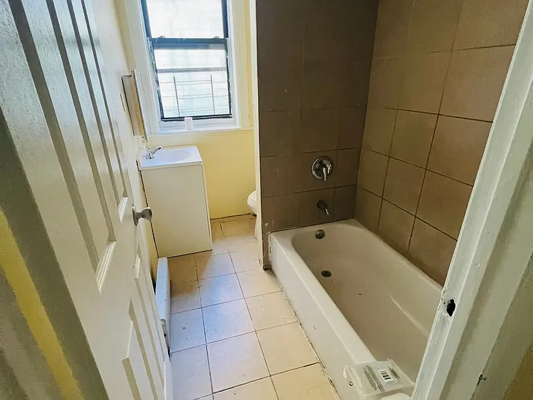 115 Wright St #2 — Photo 7