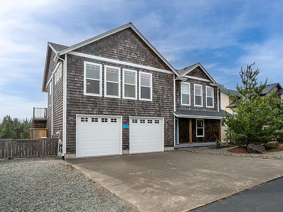 2nd image of 34510 Pinyon Dr
