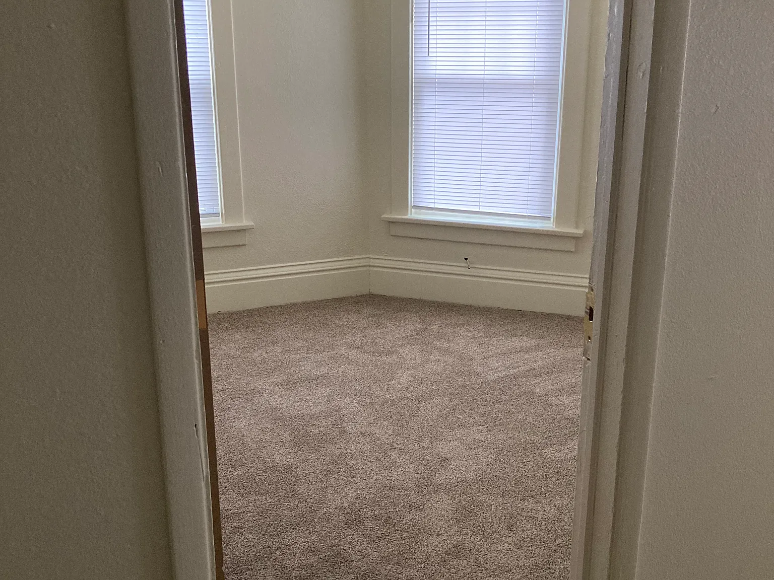 2 bed, 615 sqft, $825 — Photo 3