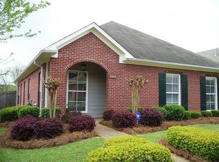 640 Camdenpark Dr, Ridgeland, MS 39157