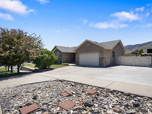 4th image of 319 W Lariat Blvd