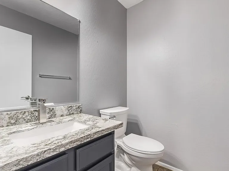 1368 S 232nd Ave — Photo 30