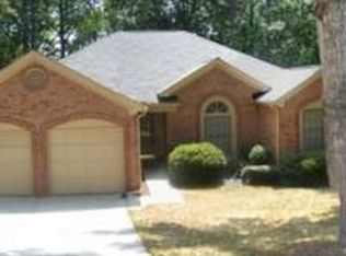 6943 Shadow Ridge Ln, Stone Mountain, GA 30087
