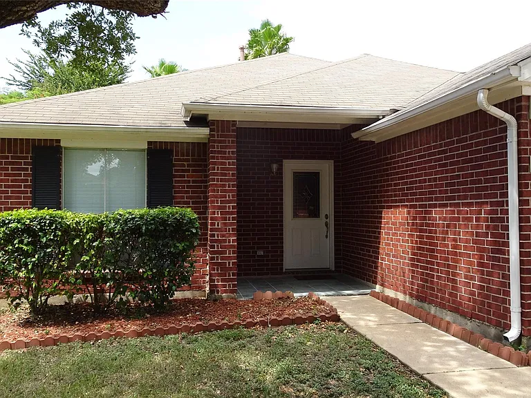 17314 Glenmorris Dr — Photo 1