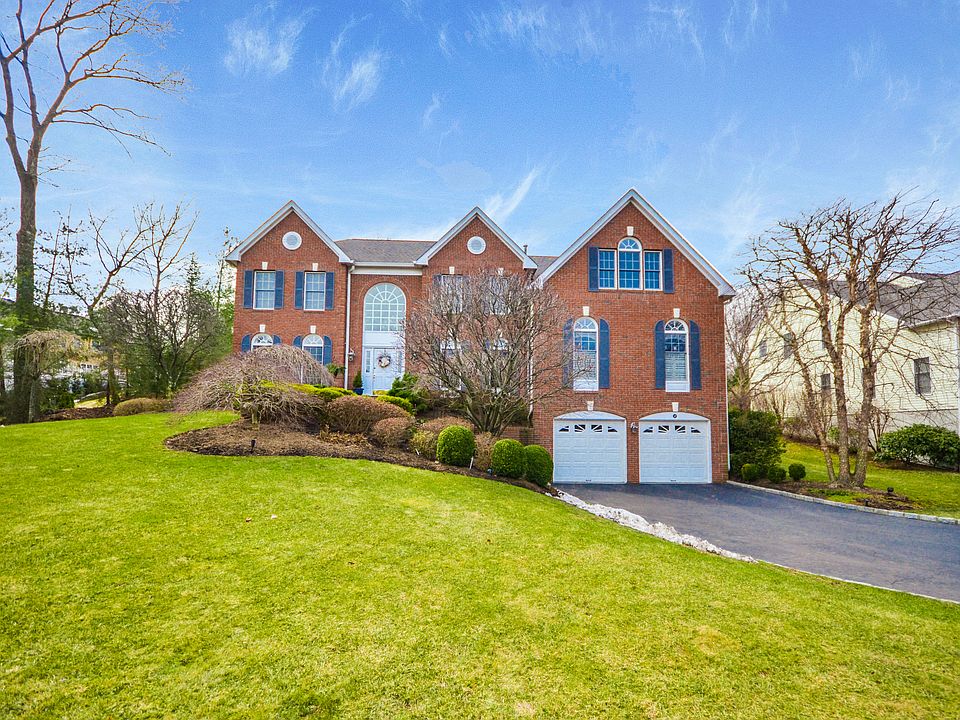 1st image of 42 Eagle Ct
