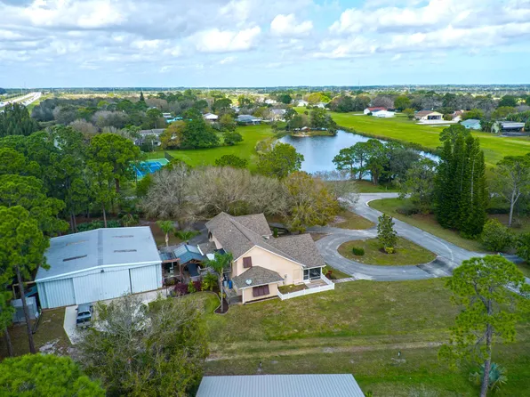 505 Wright Circle, Vero Beach, FL 32968