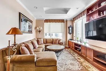 Rented by BLU Real Estate