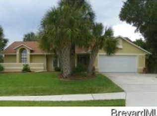 1060 Pembroke Ave NE, Palm Bay, FL 32907