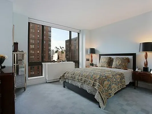 Sold by Corcoran | media 21