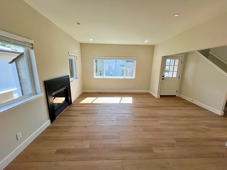 3729 Cannes Pl — Photo 5