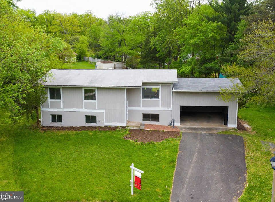 1st image of 1000 Charlton Pl