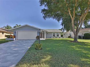 117 Debron Dr, Naples, FL 34112