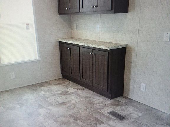 3rd image of 1250 Paree St #39