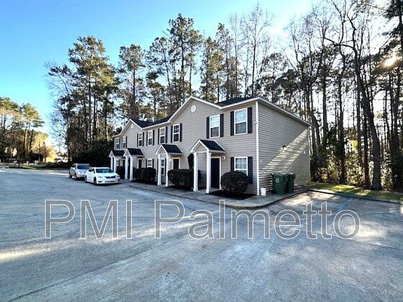 3rd image of 1651 Horseshoe Dr Unit C
