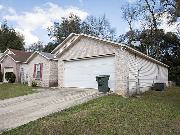 2nd image of 4416 Wesley Dr